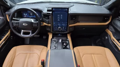 Ford EXPEDITION