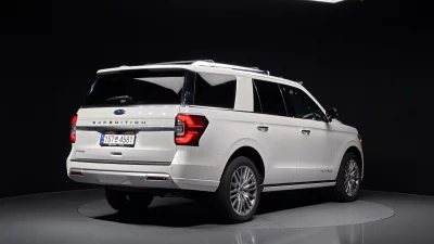 Ford EXPEDITION