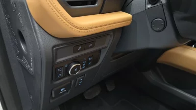 Ford EXPEDITION