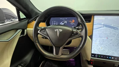 Tesla MODEL S