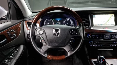 Hyundai Equus