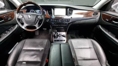 Hyundai Equus