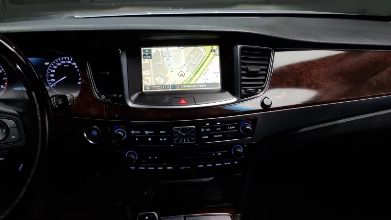 Hyundai Equus
