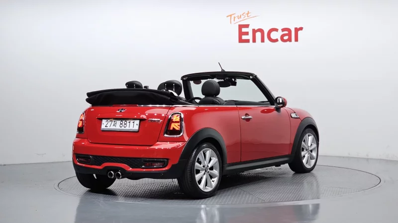 MINI Cooper Convertible