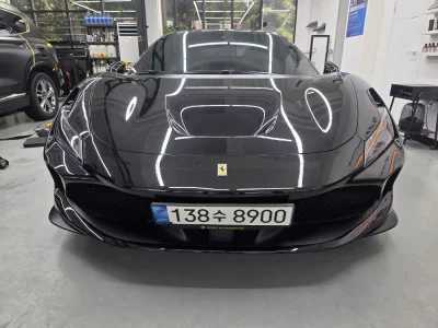 Ferrari F8