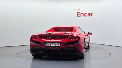 Ferrari F8