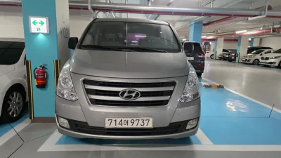 Hyundai Starex