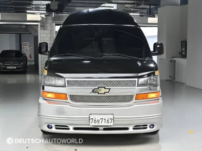 Chevrolet Express Van