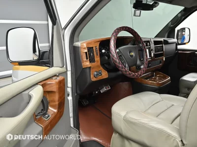 Chevrolet Express Van