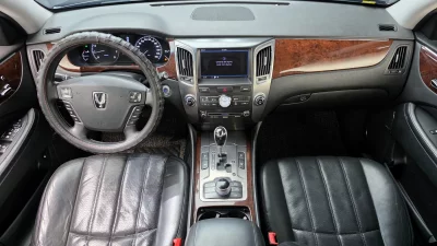 Hyundai Equus