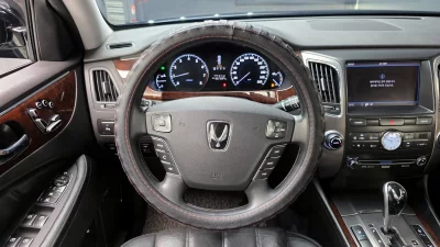 Hyundai Equus