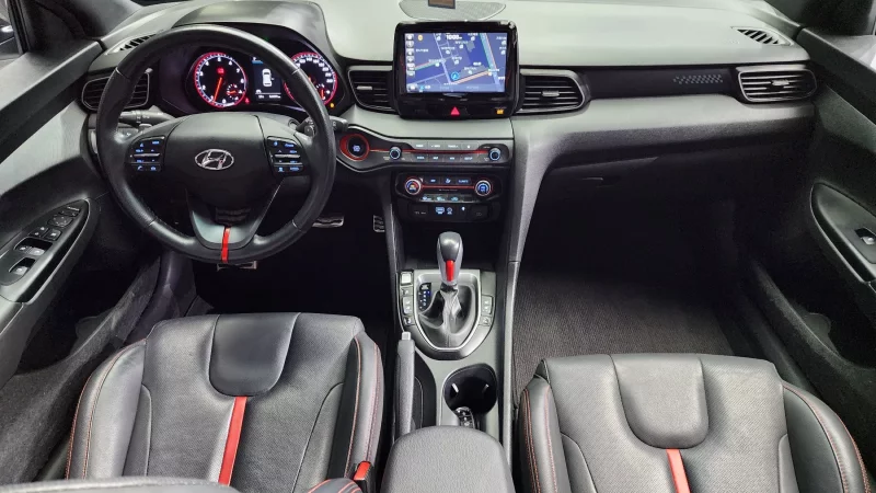 Hyundai Veloster