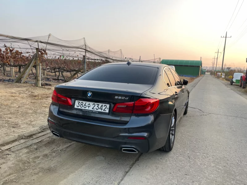 BMW 5-Series