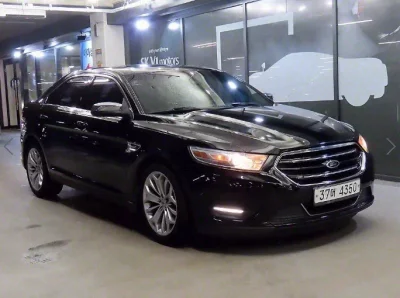 Ford TAURUS