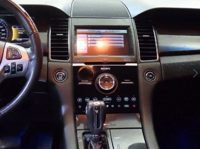 Ford TAURUS