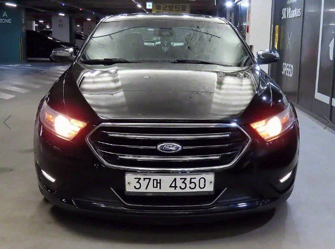 Ford TAURUS
