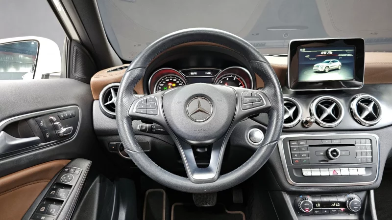 Mercedes-Benz GLA-Class
