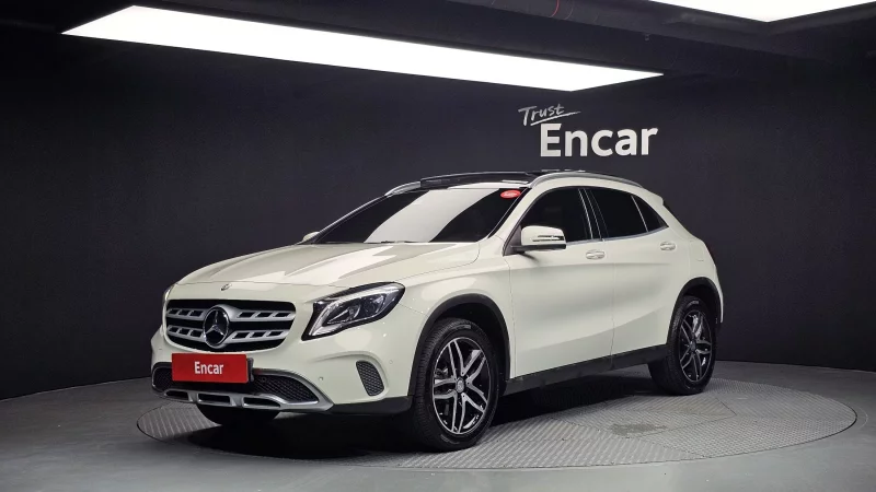 Mercedes-Benz GLA-Class