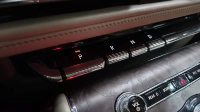 Lincoln AVIATOR