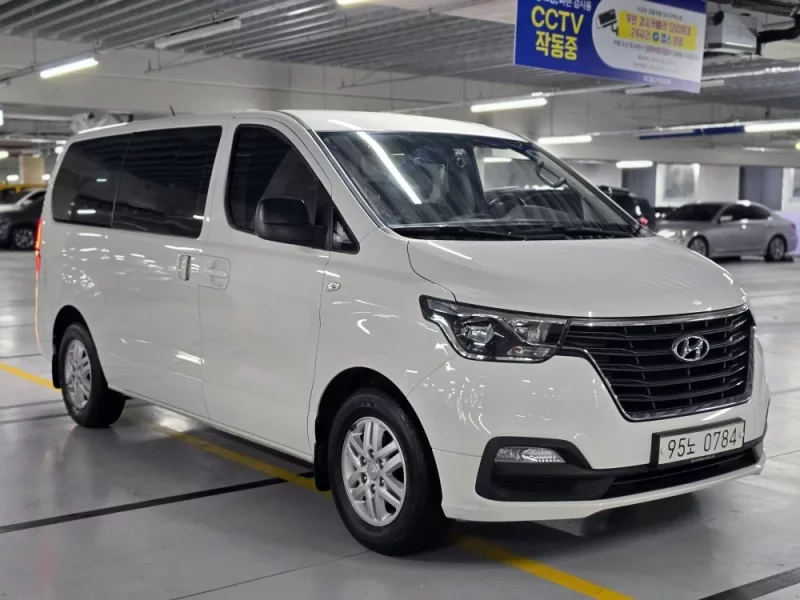 Hyundai Starex