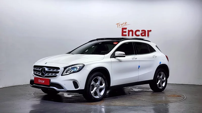 Mercedes-Benz GLA-Class