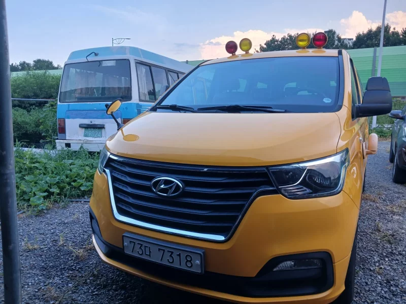 Hyundai Starex