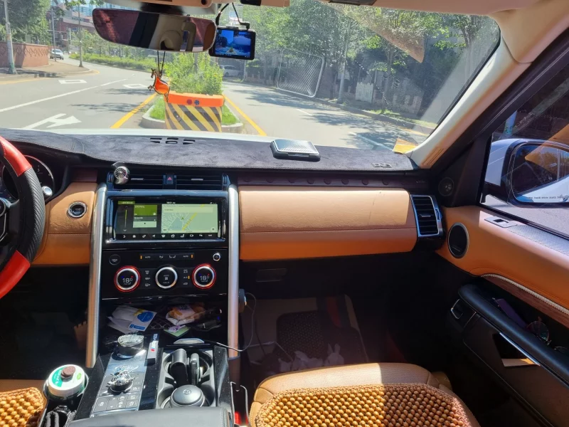 Land Rover DISCOVERY