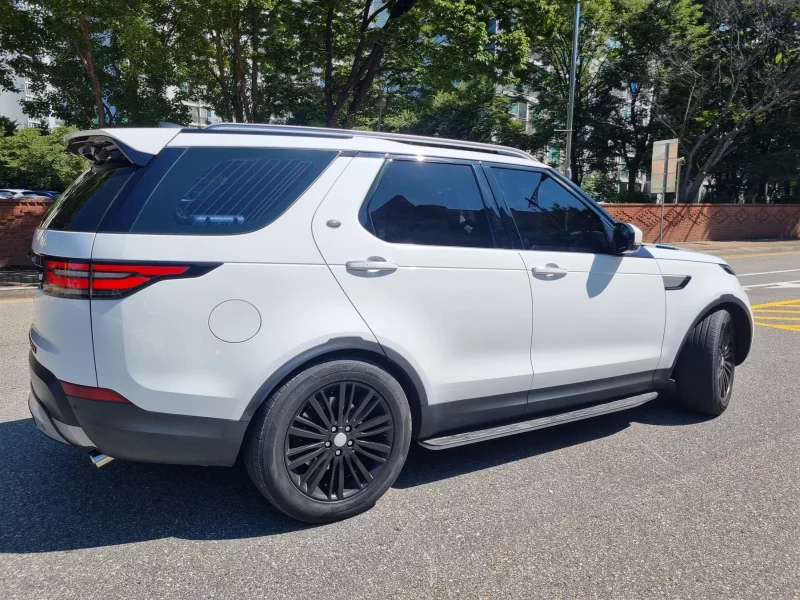 Land Rover DISCOVERY