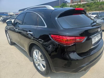 Infiniti FX
