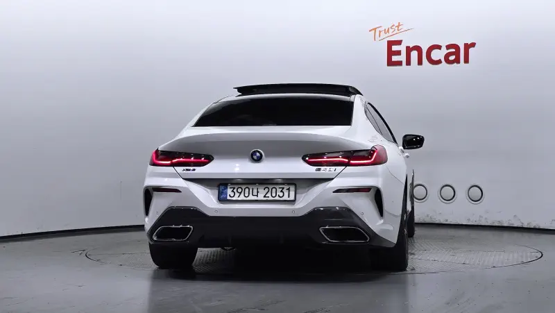 BMW 8-Series
