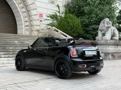 MINI Cooper Convertible