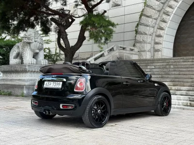 MINI Cooper Convertible