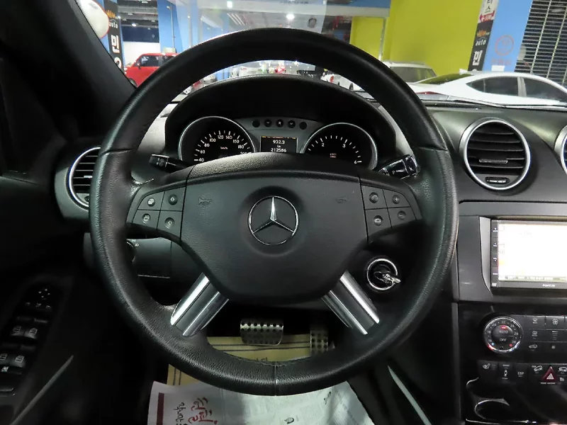 Mercedes-Benz M-class