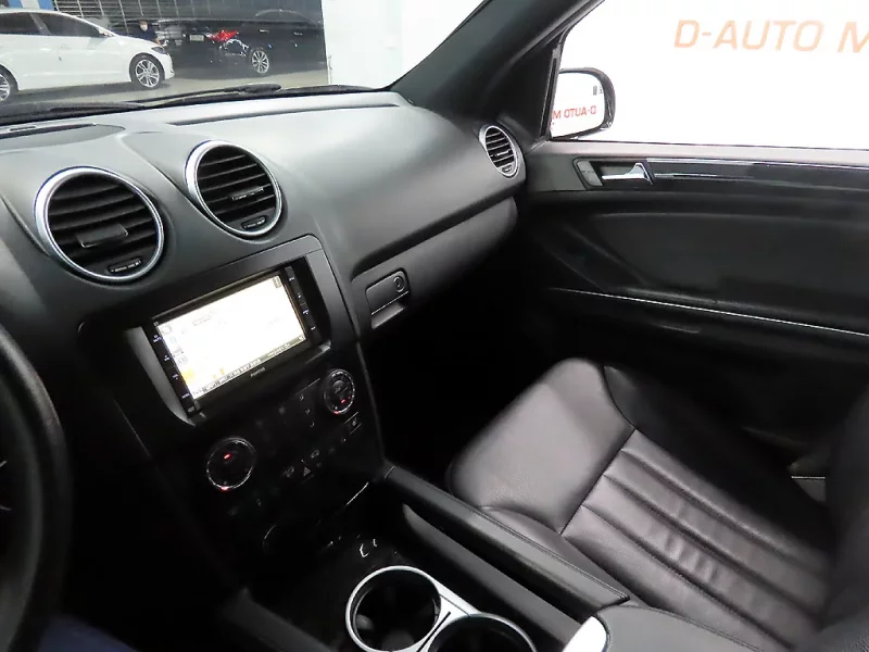 Mercedes-Benz M-class