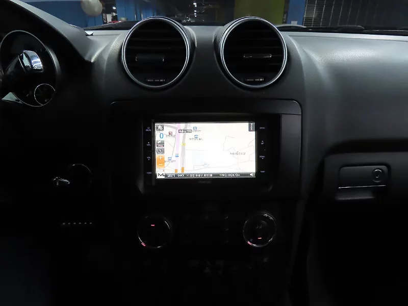 Mercedes-Benz M-class