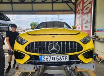 Mercedes-Benz SL-Class