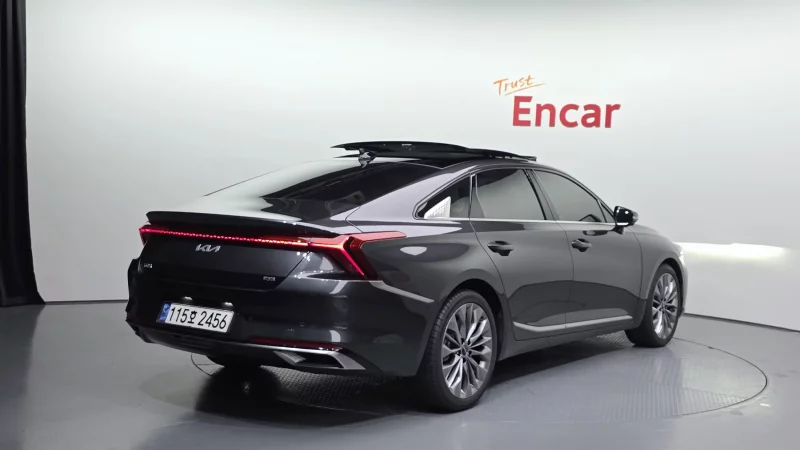 Kia K8