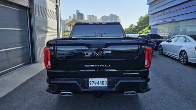 GMC SIERRA
