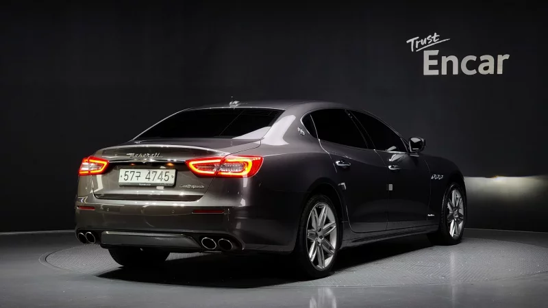 Maserati QUATTROPORTE
