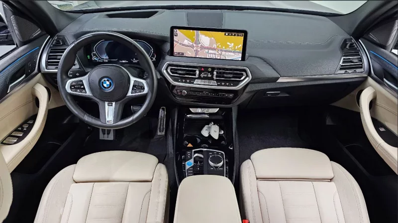 BMW iX3