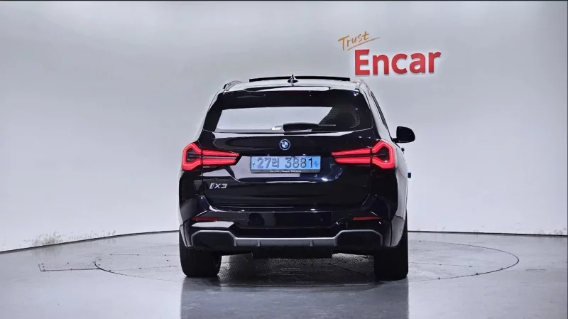 BMW iX3