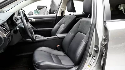 Lexus CT200h