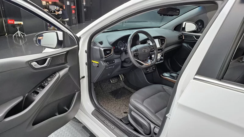 Hyundai Ioniq