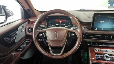 Lincoln AVIATOR