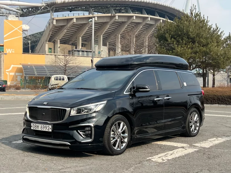 Kia Carnival