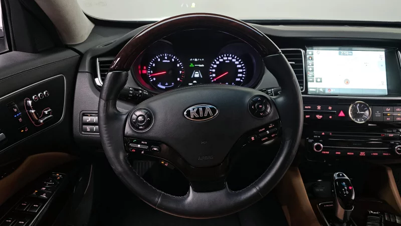 Kia K9