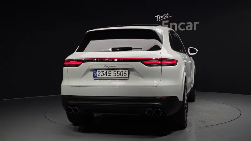 Porsche CAYENNE