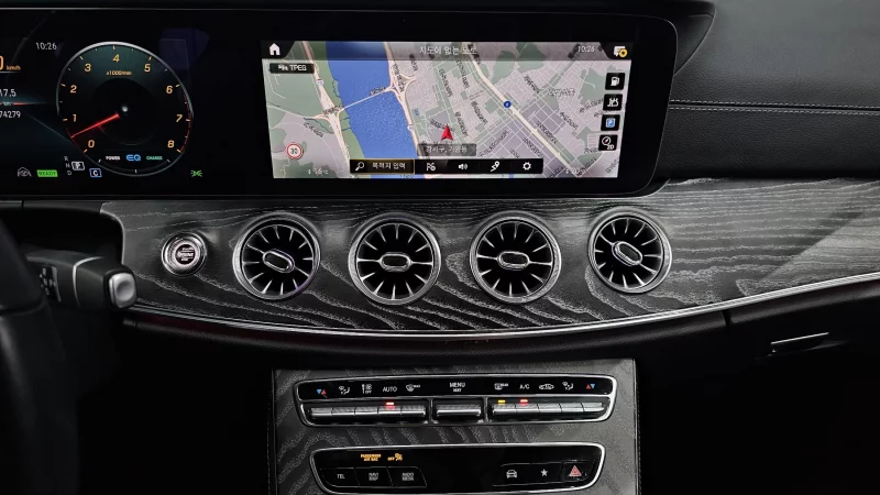 Mercedes-Benz CLS-Class