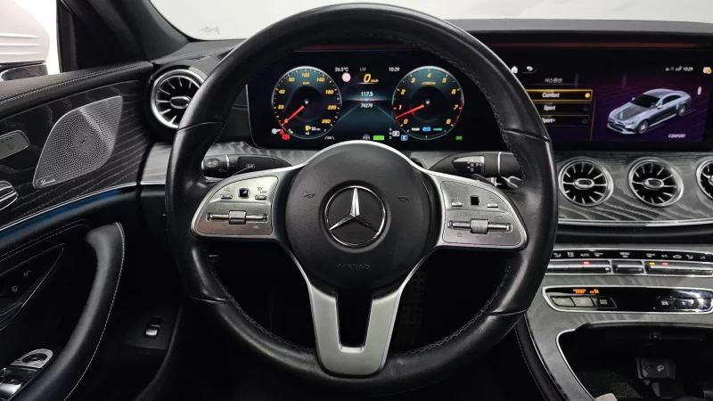 Mercedes-Benz CLS-Class