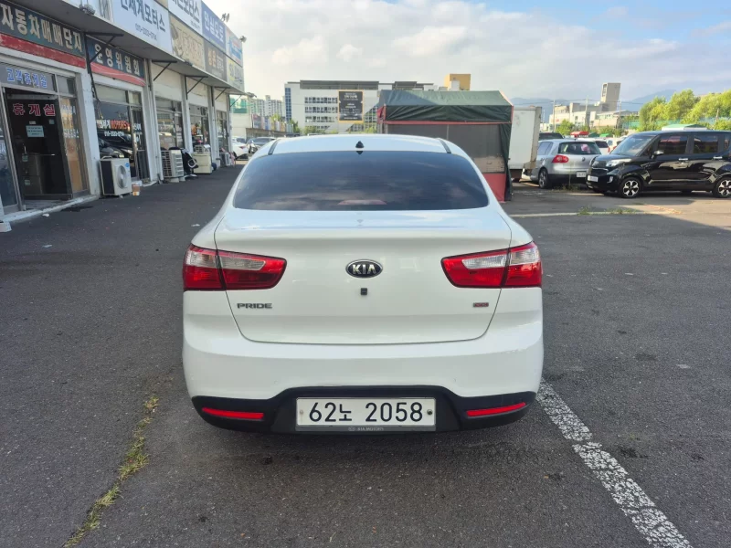 Kia pride